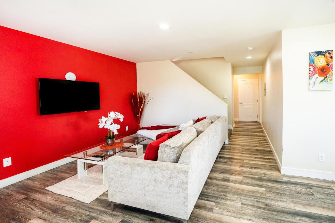 Large Condo Sleeps 10 Near Downtown 洛杉矶 外观 照片