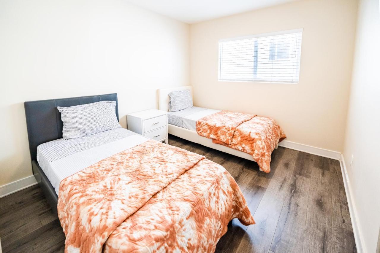 Large Condo Sleeps 10 Near Downtown 洛杉矶 外观 照片